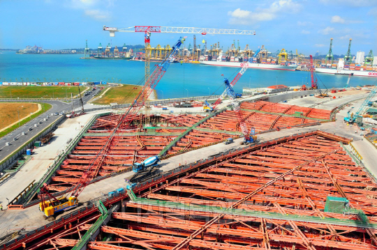 마리나 해안고속도로 슈퍼빔 공법 현장. <쌍용건설 제공>
